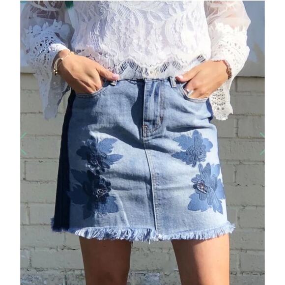 New without Tags POL Denim two-toned skirt SZ S - Picture 1 of 11